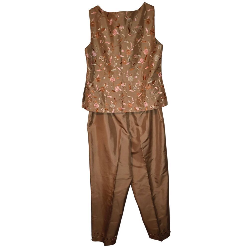 Vintage Talbots 2-piece pant suit 100% silk features a tan silk shantung fabric